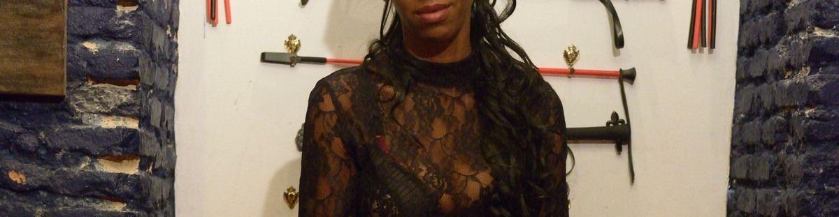 Sesiones-OnLine-Mistress-Jade Black-Dominatrix